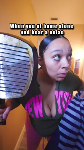 I hate being home alone 😩👀 #homealone #noise #relatable #reality #scared