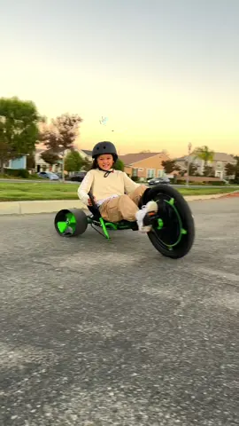 Spinning drifts all day and lighting up the night in these Green Machines! 🤩 #Ad #LiveTheRide #GreenMachine #Huffy #kidsbikes #kidsgiftidea #outdoorfun  Musc: Tigerblood Jewel by Kermode from Epidemic Sound 