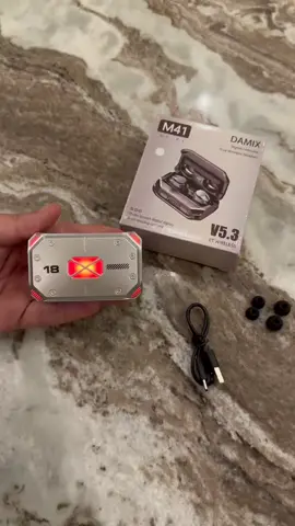 سماعة M41 ديجيتال الاصلية rgb احدث اصدار 2023 بأحدث اصدار بلوتوث 5.2v🔥 ‎💥فقط ب ٢٥ الف والتوصيل مجاني 💥لكل المحافظات ✈️ ‎🔴 مواصفات حقيقية مو بس كلام مثل باقي السماعات😉  ‎🔴 ملاحظة ⚠️ ضماااان حقيقي لمدة سنة استبدال 🔴 ‎مواصفات ⚡️ ✅  ‎⭕️شحن سماعات الاذن يدوم اكثر من 8 ساعات 🎧 ‎⭕️تحتوي على شاحنة تشحن جميع الهواتف (بور بانك)  ‎⭕️تحتوي على اضواء ار بي جي جميلة تتفاعل بشكل متغير ‎⭕️شاشة ديجيتال توضح نسبة شحن العلبة والسماعات 🎧 ‎⭕️سماعات الاذن تدعم جميع الهواتف 🎧 ‎⭕️أحدث اصدار بلوتوث 5.2v 🎧 ‎⭕️سماعات الاذن بدون تأخير بالألعاب 🎧 ‎⭕️تكدر تبتعد عن السماعات 10 امتار بالنسبة 🎧 🔊 ‎⭕️صوت المايك جداً واضح بالاتصال وبدون تقطيع 🎧 ‎⭕️ضد الماء IPX7 🎧 ‎⭕️السماعات لمس وبمظهر جميل 🎧 ‎السعر ٢٥ الف دينار فقط❗️والتوصيل مجااااني لجميع المحافظات 🇮🇶 والباب بيتك للحجز والاستفسار راسلنا 🌹07710604663 #fyp #foryou #iraq #العراق 