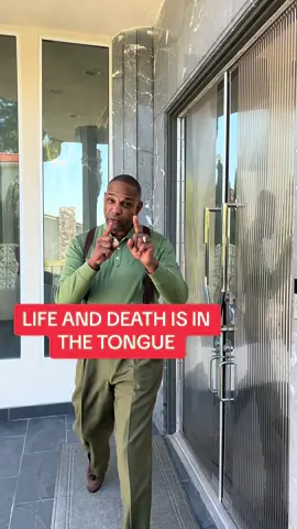Are you ready to make your dreams come true? It all starts with the words you use. Your words shape your reality and determine what will come into to fruition. Many of us want things but rarely achieve them. Instead of solely focusing on what you want, focus more on what you can do and believe in yourself. Believe that anything is possible and have a mindset that allows your desires to manifest! #believe #achieve #motivation 