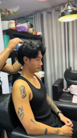 Barber #theglowistlogbarber #theglowistlog #pokharabagar #foryoupage #fyp #barbernepal 