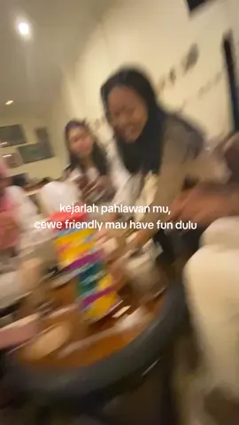 #fypdongggggggg #beranda #fypシ #fyp #katakata #gayabebas #pahlawan #samarinda #samarindakaltim #platktmeresahkan #platktiniboss #platkt #platktgadaobat #cewefriendly 