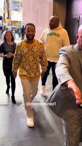 John Legend! The All Of Me singer all smiles arriving at CBS this Morning in New York City this morning (🎥) @elderordonez1  . #johnlegend #chrissyteigen  #blakelively #hughjackman #blake  #ryanreynolds ##jlo #jenniferlopez #benaffleck #pretty #beautiful #happy #elderordonez1 #justinbieber #haileybieber #kimkardashian #kyliejenner #ladygaga #tiktok #reels #reelsinstagram #follow #photography #photo #nikon #newyork #selenagomez #taylorswift #instagram