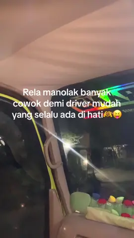 Kiww”🤣@liyoo #storywa #drivermuda #storydriver #sulawesiselatan #bucin_story #storywhatsapp #viral🖤 #fypage #drivermudahselaludihati❤️ 