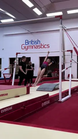 Brilliant on bars ✨ #gymnastics #unevenbars #bars #gym #GymTok 