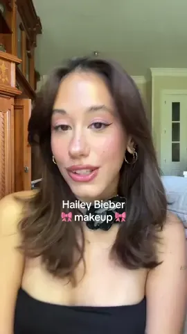 Recreando este #makeup tan cute y coquette de @Hailey Bieber 🎀🩰 #haileybiebermakeup #tutorialmaquillaje #strawberrymakeup  #greenscreen 