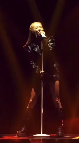 main vocalist🎙🔥🥀@ROSÉ   #hardtolove #parkrose #rosesolo #parkroseanne #roseparkchaeyoung #roseedit #rosefancam #roseworldtour #roseconcert #roseblackpinkoficial #blackpinkrose #mainvocalrosé #blackpinkparkchaeyong #rosebornpink #weloveyourosé #rosevoice #rosearerosie 