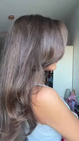 Much requested blowout tutorial 💕#blowout #hairtutorial #dysonairwrap #hairstyles 