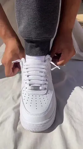 Manera correcta de atar los cordones a tus sneakers#blackculturestore #style #nike #airforce #sneakers #parati #fyp #viral 