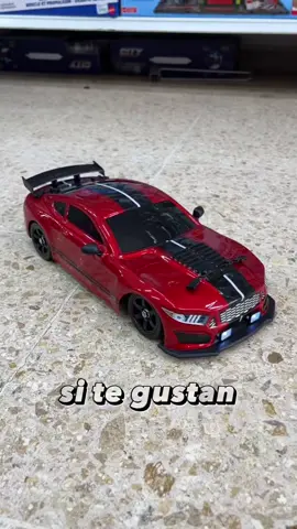 😎 Carro Drift para amantes de la velocidad 🔥  Pero eso no es todo, ¿por qué conformarte con uno solo?  ¡Adquiere todos sus estilos! 🥴 #juguete #carros #drift #radiocontrol  #fyp #parati 