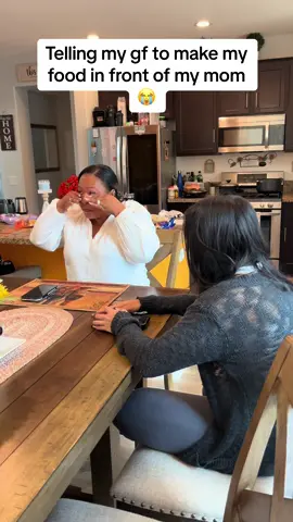 Yeah… i be risking my life for yall 😭😭😭 #fyp #foryou #comedy #funny #sachiiiel #laroandsachi #viral #mom #prank #reaction 