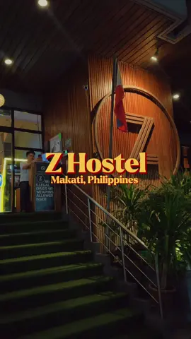 If you’re looking for a hostel to stay at in Manila, look no further! Their rooftop bar has the best views 😍 📍Z Hostel #zhostel #hostelphilippines #fyp #makati 