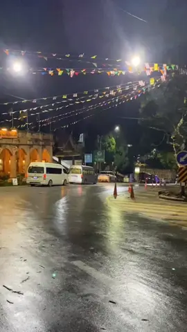 หนาวนี้กอดไผน้อ☹️📸💚🍃#ฟีดดดシ #พระธาตุดอยสุเทพยามค่ําคืน,💚🍃#บรรยากาศดีมากกกก🍃❤️ #ฟีดดดシ #พ่อน้องปลายฝน🌈☔️💦 