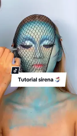 Si lo intentas me cuentas 😍🧜🏻‍♀️ #sirenamakeup #makeupsirena #maquillajehalloween #makeupprofessional #maquillajecolombia 