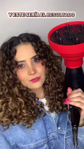 Secado con difusor de silicona 👩🏻‍🦱#curlyguatemala #curlyproducts #curlyhair Pueden realizar su compra tambien en: www.curlyguatemala.com 