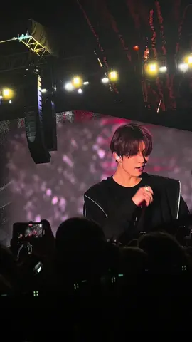 Pretty boy 🫡 #kpopfyp #kpopforyoupage #fatetour #fatetour2023 #enhypenfatetour2023 #enhypenla #kpopforyou #enhypentour #enhypenheeseung #leeheeseung 