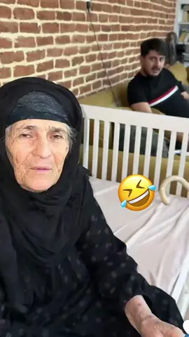 #ئامانج_یاخی #المانيا_دورتموند_ايسن_دسلدورف_كولن #kurdanitarawga🇬🇧🇬🇧 #uk #foryou #كؤميدي #shefshamal 