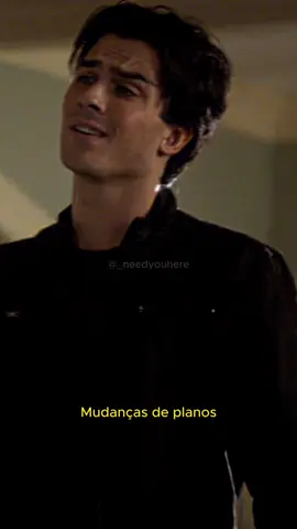 Damon brinca com a Elena falando que ela não pode sair de casa. | Série: The Vampire Diaries 🎬 #damonsalvatore #elenagilbert #thevampirediaries #tvd #fyp #viral 