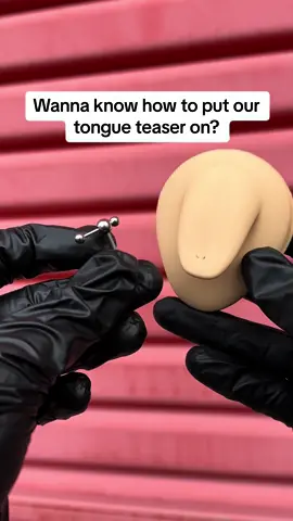 Would you wear this? 🔗 #tonguebar #bodyjewelry 
