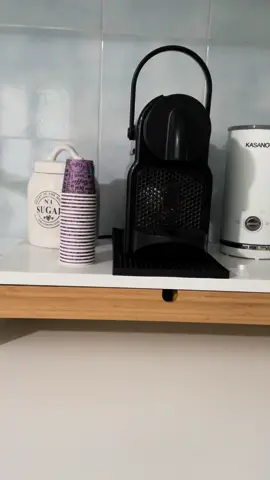 Non ho resistito 😌 i trend di tik tok fanno acquisti 😂 #ikea #elloven #coffe #nespresso 
