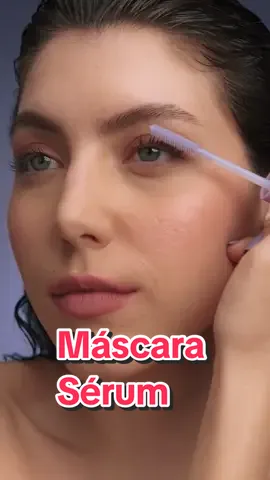 Uma máscara, diferentes funções! A nova Máscara Sérum da Linha Mood da Ruby Rose é perfeita para quem busca praticidade na hora de pentear as sobrancelhas e os cílios.  2x1, esse produtinho multifuncional penteia e trata os fios dessas duas regiões do rosto, deixando-os  penteados e no lugar, enquanto os fortalece graças aos ativos presentes na fórmula.  Essa máscara vai bombar na sua nécessaire, sim ou claro?@gip 