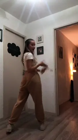 Let’s Shrek your body 🕺🏻 #shrek#shrekchallenge#shrekdance#dance#danse#shrekdanse#pourtoi#fyp#foryoupage#foryou#fy#foryou#foru#fun#shrektrend 