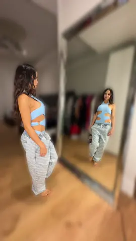 Different moods but always a baddie 🥵