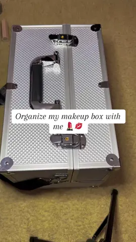 Absolutely LOVE this makeup organizer! Before this I had like 4 different makeup bags I would have to go through when doing my makeup & now I have everything all in ONE place 🤗🤗🤗 (warning: it is on the big side so don’t get it just for a small amount of makeup) . Link for the case is in my storefront under “Makeup Accessories” 💋 Link in Bio. . Can you believe all this is my “essentials only”? 😅 I definitely have way more makeup that I found another perfect solution for, video for that coming soon 🩷 . . . #makeup #makeuporganizer #makeuporganization #makeupaddict #reel #content #contentcreator #storage #storagesolutions #beauty #amazonfinds #storagebox #makeupbox #amazon #amazoninfluencer 