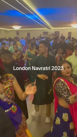 #garbalover #navratrispecial #gujaratinimoj #myfavoritefestival❤😍 #garbagirls #gujaratitiktok #garbaqueen #gujju #fyp #foryoupage❤️❤️ #garbaqueen#foryoupage❤️❤️ #💃🏻💃🏻💃🏻 #viral #trending #desi #indian #london #2023 