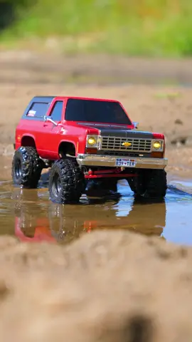 Water crossing! 💦 Getting those Batrazzi tires wet on the Way Cool McCue from FairRC.com! #LVCRC #FairRC #FMS #FMSModel #FCX24 #Chevy #Blazer #K5 #crawler #4x4 #offroad #RC #RCcar #car #truck