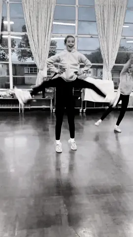 Sneak peak of our Rock n Roll pairs 🤫  #Footloosedancegroupnewtown #dance #dancegroup #dancecompetitionprep #skegnesscountdown #rocknrolldance #rocknroll #reetpetite #50sdance 