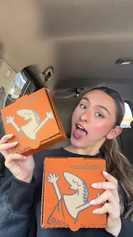 dont walk. dont run. FLYYY. do what you have to do to get your hands on these!!🤤 #littlecaesars #food #Foodie #mukbang #carmukbang #muffins #viral #asmr #pizzalover #asmrcrunches #littlecaesarsmerch #crazybread #minipizzabox 
