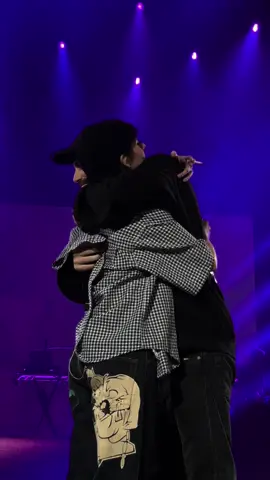 Questo non me lo aspettavo😭  #ariete #lanottetour #venerdi #franco126 