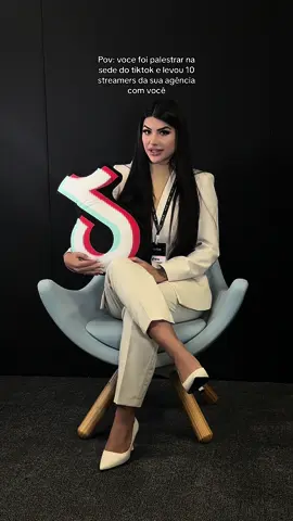 Simmmm! A @𓂀 BAD Agency 🤎  foi ate a sede do tiktok!  Falo isto com muito orgulho pois sei o quanto eu batalho todos os dias para que nossa agencia se destaque cada vez mais!  Obrigada a todos envolvidos 🤎  Tem interesse em entrar no mundo das lives e se tornar um streamer de sucesso!? Me chame que explico tudooo 