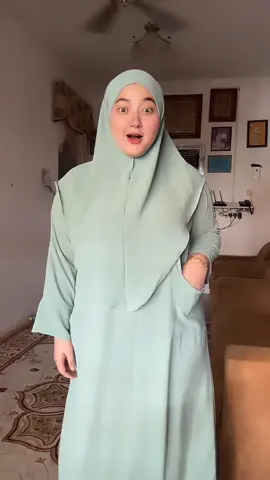 Sorry terlaly banyak cantik sebab mmg lawa wei set ni dapat free khimar lagi 