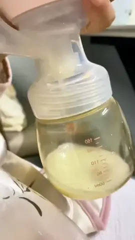 Manual breast pump, so convenient#manualbreastpump🙌 #breastpump #babythings #goodthingrecommendation #goodthingforyou #momrecommends #foryou 