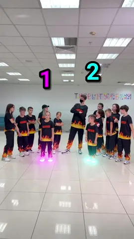 Шаффл Баттл 😎🔥 WHO WIN 🤔 GIRL VS BOY ⭐️ NEON MODE 😨