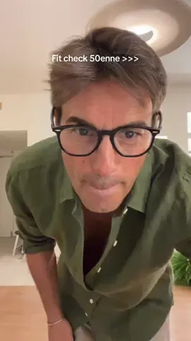Fit check time guyzzz #neiperte #zio #zioenrico #50enne #cinquantenne #outfitdelgiorno #modauomo #outfituomo #stileitaliano #fyp #neiperteee #fitcheck #italiandaddy #italianman #italianstyle #italianguys 