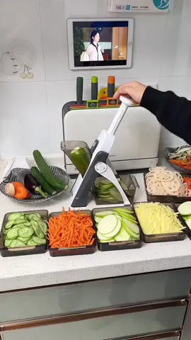 Multifunctional adjustable vegetable cutter👍