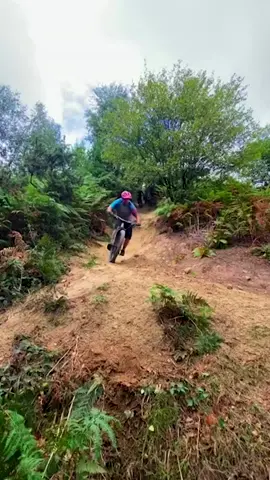 off roading gone wrong 🥴 🚴‍♂️  #Ridiculousness #Fail #Offroading #biking#trail