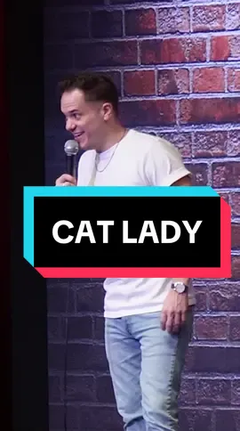 Cat lady  #standup #comedy #funny #jokes #crowdwork #standupcomedy #comedian #cats #fyp #jeffarcuri 