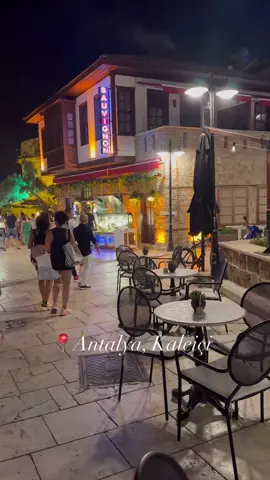 güzel bir Antalya akşamı Kaleiçi den iyi akşamlar. #guzelvideolar #kaleiçi #kaleiçiantalya #muratgogebakan #vurgunum #oldtown #storytime #antalya 