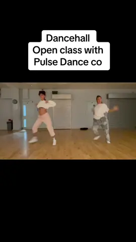 Monday dance- my fave day of the week with @Pulse dance company 🖤♥️🖤 - Tonight we did my fave-  dancehall.  Join us every monday 7pm  - Free trial available  I do not own the rights to this music, for fun purposes only  @vybzkartelofficial  - #dance#dancehall#Love #class #women #vybzkartel #openclass #choreo #fun 