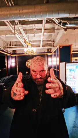 LA, you showed so much love! Thanks for coming out! Had to show out for the home crowd 🧡 🎥: @wombatfire  #fypシ #teddyswims #newmusic #thedoor #foryou 