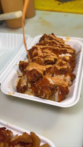 FLUFFIES HOT CHICKEN MAC & CHEESE from @Fluffieshotchicken in Hackensack, NJ! 🧀🍗🔥🤤 Officially addicted to this. 👌 #DEVOURPOWER #fyp #foryou #foodtiktok #friedchicken #hotchicken #macncheese #macandcheese #fluffieshotchicken #hackensack #newjersey #nj #njfood #foodblog #cooking #comfortfood 