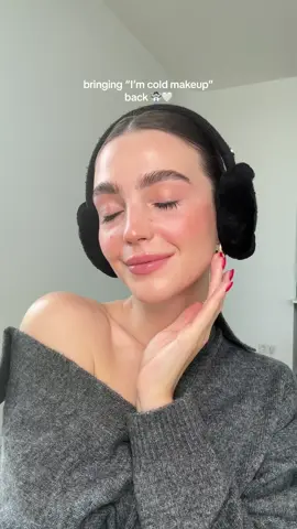 already blushing from the cold💞☃️ #makeup #imcoldmakeup #makeuptutorial #makeupproducts 