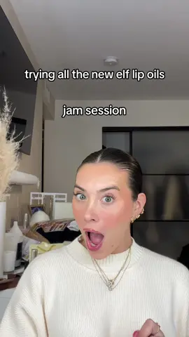 these are toooo good😍🤯 i think my fav might be jam session🤌🏼 #elf #elflipoils #lipoils #makeuphack #elfglowreviverlipoil #elfcosmetics #BeautyReview #drugstorefind #makeuphaul 