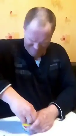 Ответ пользователю @dumonnehr держи #ойоноужевоняет #мем #mnkd #фон 