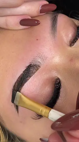 hybrid dye application 🤤 #hybriddye #browtint #browwax #browthreading #brows #browluxla #browartist #losangeles 