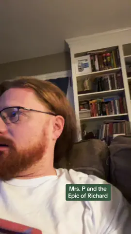 The reddit app has Mrs. P emotionally invested in Richard. #mrspearlmania #richard #reddit #rover #roversitter #dogsoftiktok #dogwalker #married #lore she was wearing a turkey leg head band for this entire lore dump. 